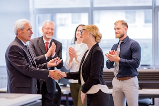 Motywacja pracowników bez zwiększania kosztów stałych - co naprawdę działa?