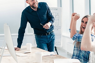 Jak oraz za co nagradzać pracowników?